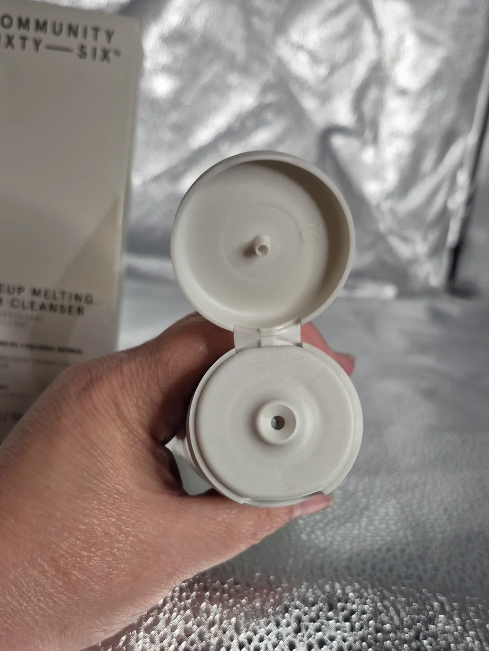 Community Sixty-Six Makeup Melting Balm Cleanser - New